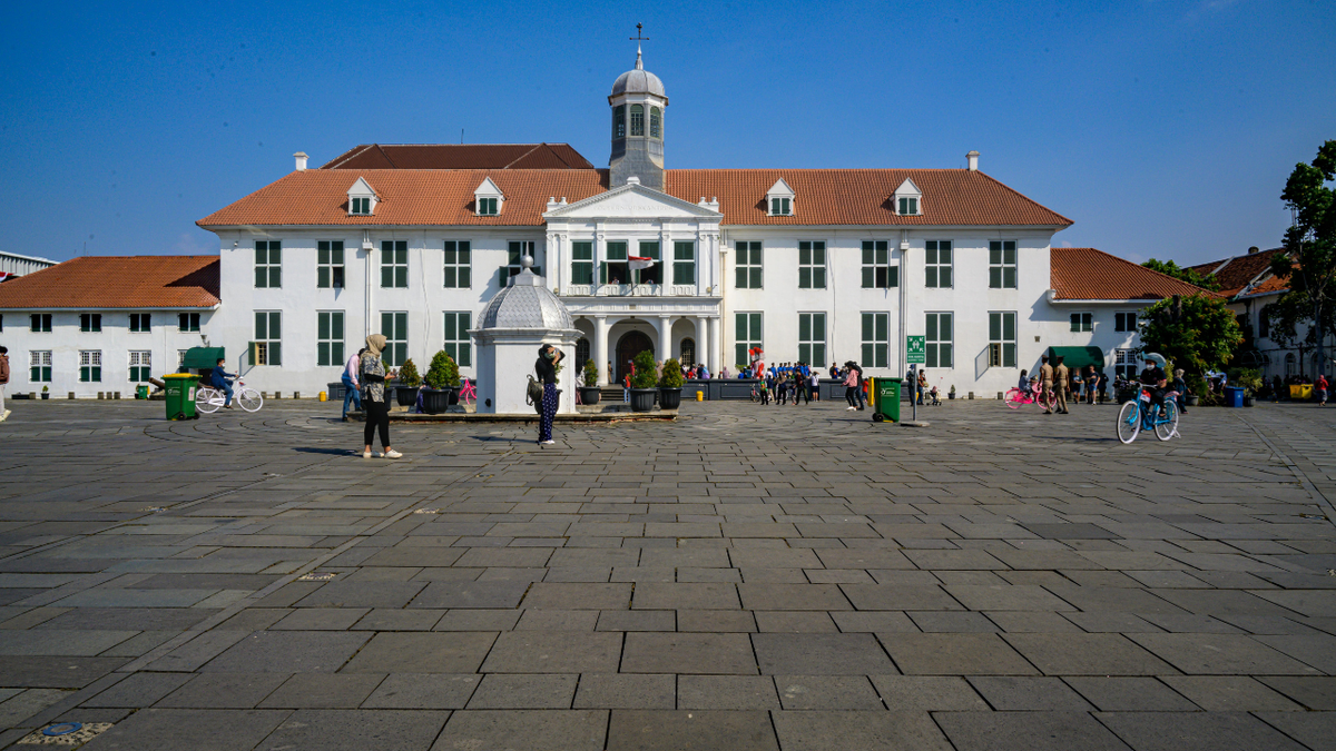 4D3N Jakarta & Bandung Tour Package from Kuching | Indonesia Cultural Escape