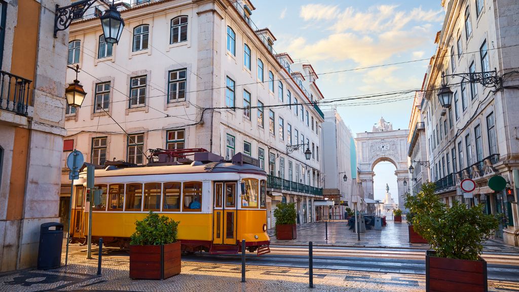 6D5N Northern Portugal with Lisbon Tour Package from Kuching or Kota Kinabalu