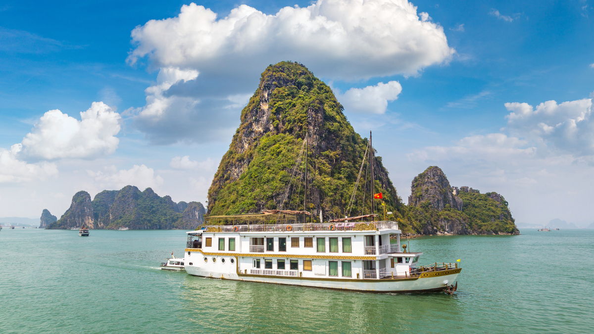 Hanoi, Halong Bay & Ninh Binh 5D4N