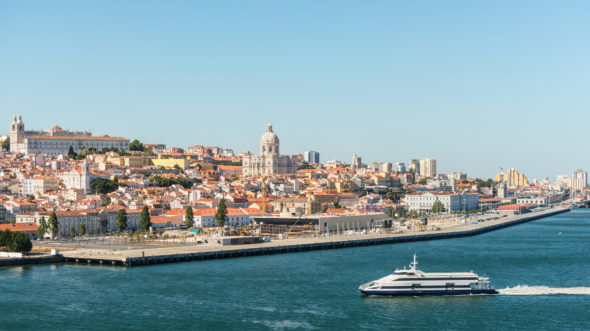 6D5N Northern Portugal with Lisbon Tour Package from Kuching or Kota Kinabalu