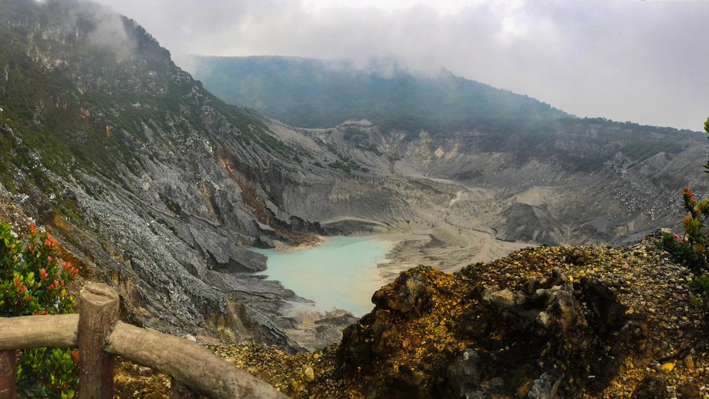 4D3N Jakarta & Bandung Tour Package from Kuching | Indonesia Cultural Escape