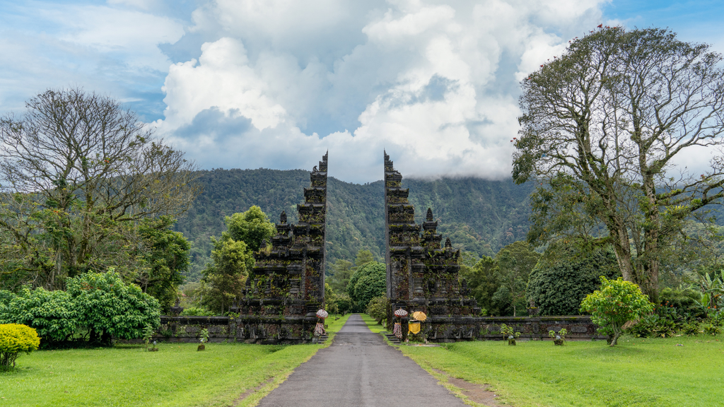 5D4N Bali Tour Package from Kuching | Island of the Gods Escape