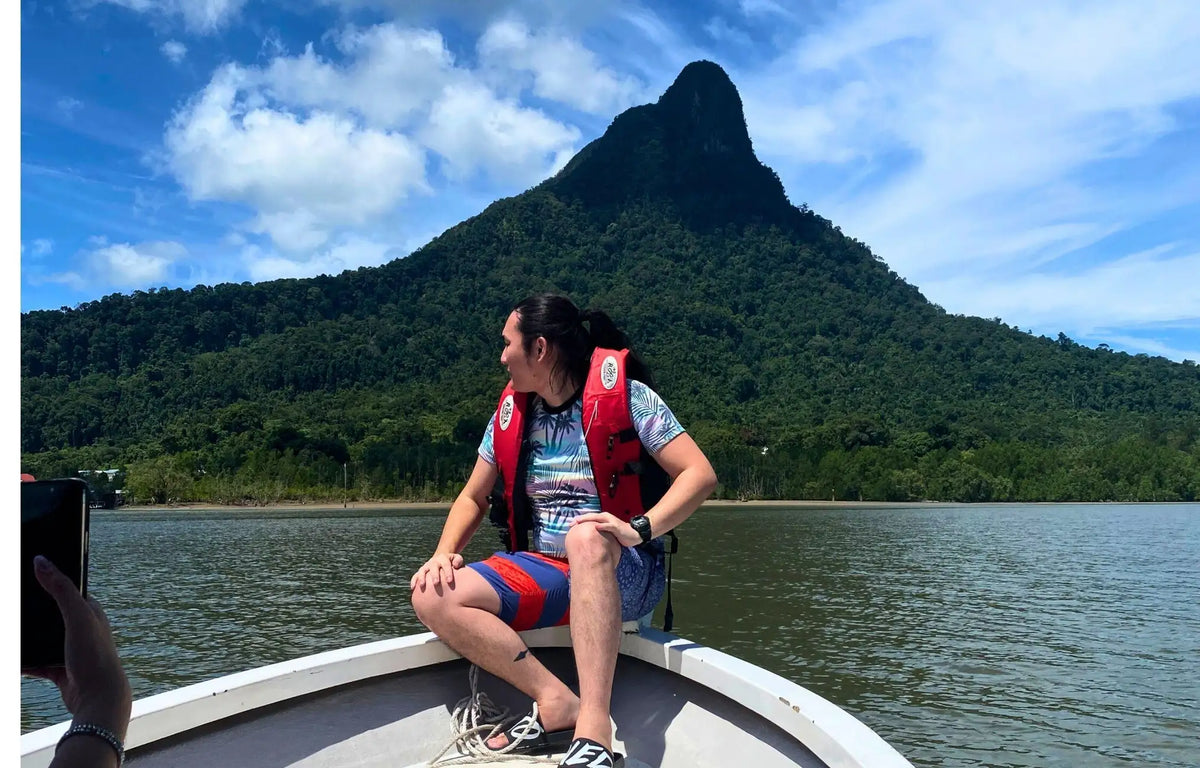Nomadic Nature: Kuching Wetlands Wildlife Cruise