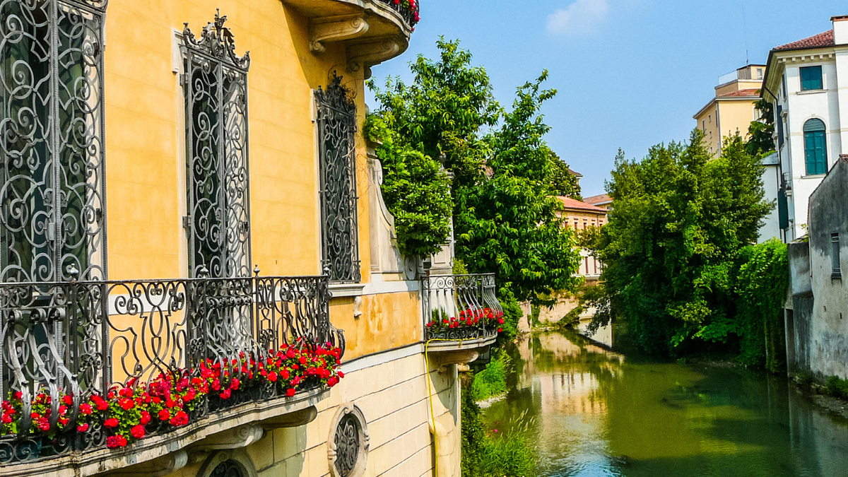 8D7N Switzerland & Italy 2027 Join-In Tour from Kuching or Kota Kinabalu