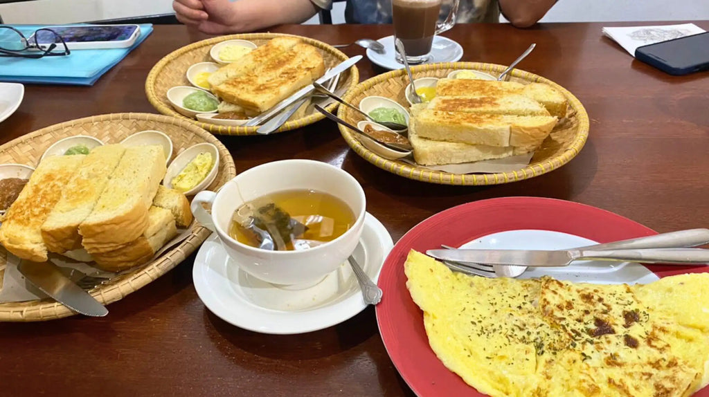 Nomadic Bites: Kuching Food Crawl